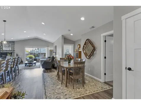 2143 Se Academy Street Dallas OR 97338