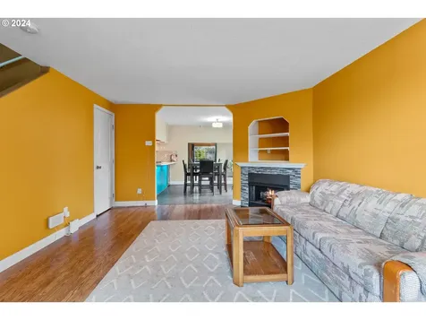 842 NE Stafford Street Portland OR 97211