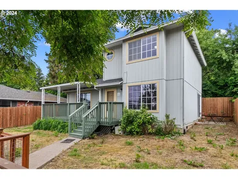 842 NE Stafford Street Portland OR 97211