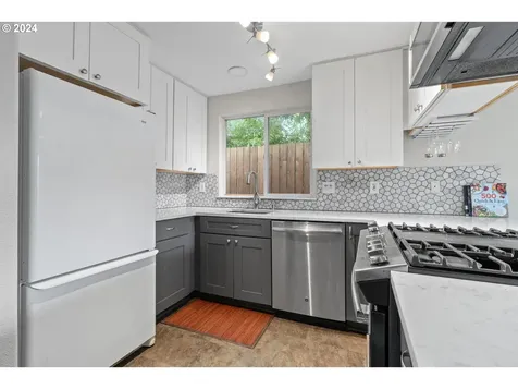 842 NE Stafford Street Portland OR 97211