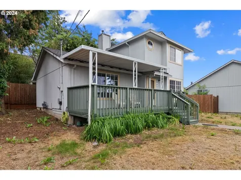 842 NE Stafford Street Portland OR 97211