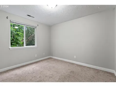 842 NE Stafford Street Portland OR 97211