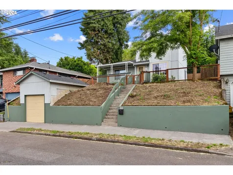 842 NE Stafford Street Portland OR 97211