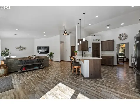 95748 Cape Ferrelo Road Brookings OR 97415