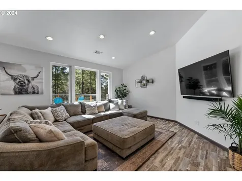 95748 Cape Ferrelo Road Brookings OR 97415