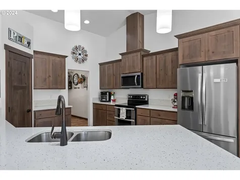 95748 Cape Ferrelo Road Brookings OR 97415