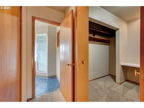 1617 NE 65th Street Vancouver WA 98665