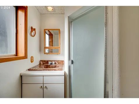 1617 NE 65th Street Vancouver WA 98665