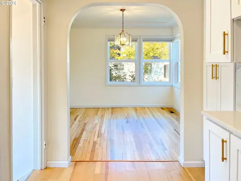 1335 NE 77th Avenue Portland OR 97213