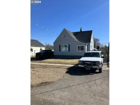 2809 N 1st Street La Grande OR 97850