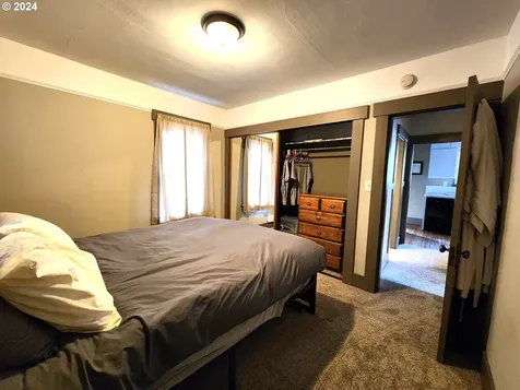2809 N 1st Street La Grande OR 97850