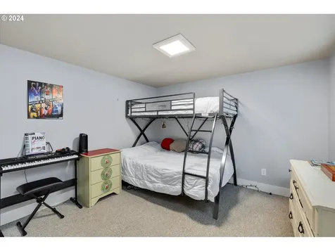 354 NE 4th Avenue Canby OR 97013