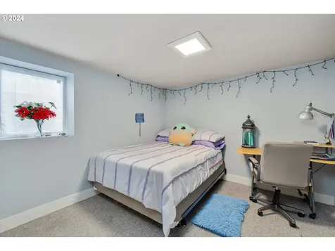 354 NE 4th Avenue Canby OR 97013