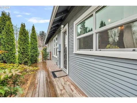 354 NE 4th Avenue Canby OR 97013