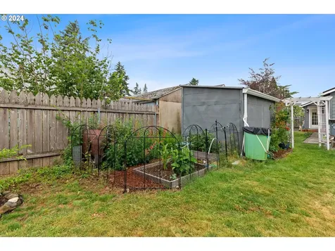 6822 Se Duke Street Portland OR 97206