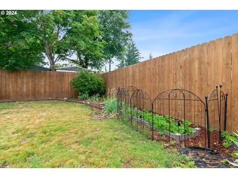 6822 Se Duke Street Portland OR 97206
