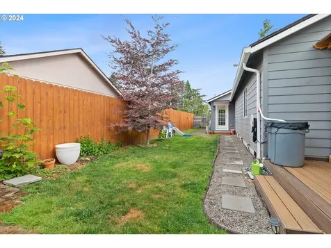 6822 Se Duke Street Portland OR 97206
