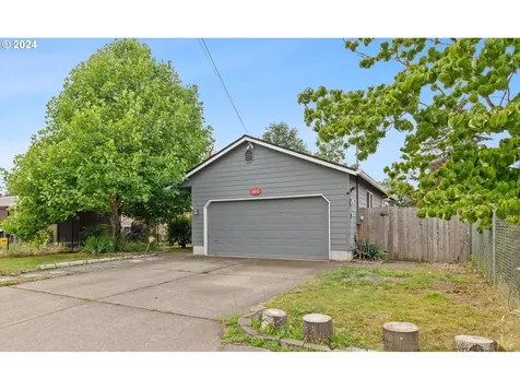 6822 Se Duke Street Portland OR 97206