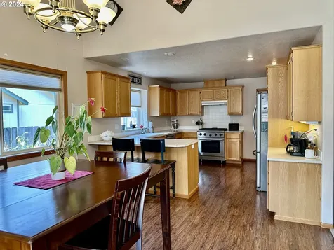 2656 Kalmia Street Eugene OR 97404