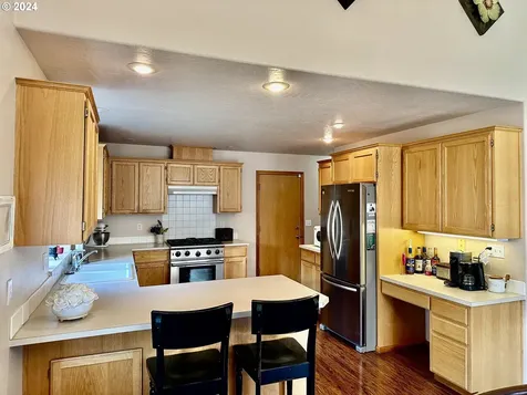 2656 Kalmia Street Eugene OR 97404