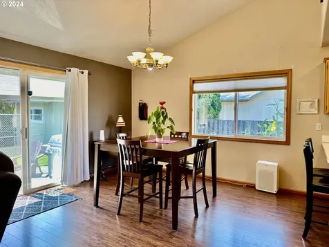 2656 Kalmia Street Eugene OR 97404