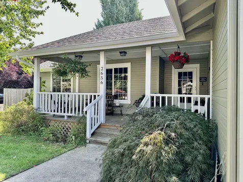 2656 Kalmia Street Eugene OR 97404