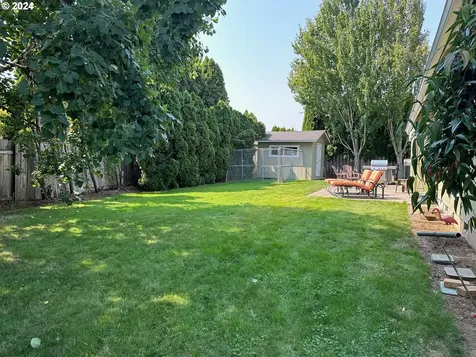2656 Kalmia Street Eugene OR 97404