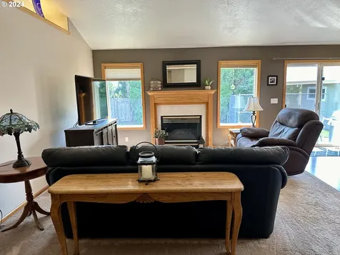 2656 Kalmia Street Eugene OR 97404