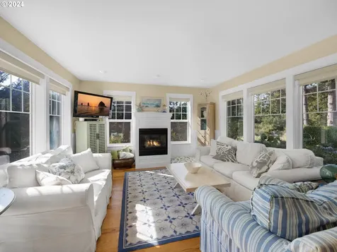 782 Woodland Court Gearhart OR 97138