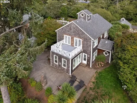 782 Woodland Court Gearhart OR 97138