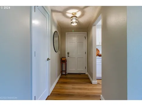 2269 E Irwin Way Eugene OR 97402