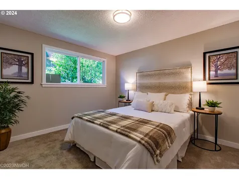 2269 E Irwin Way Eugene OR 97402