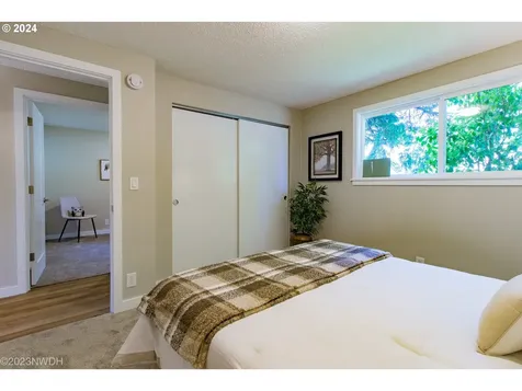 2269 E Irwin Way Eugene OR 97402