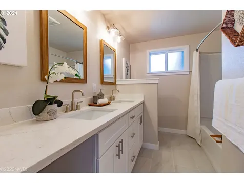 2269 E Irwin Way Eugene OR 97402