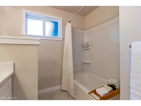 2269 E Irwin Way Eugene OR 97402