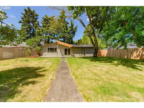2269 E Irwin Way Eugene OR 97402