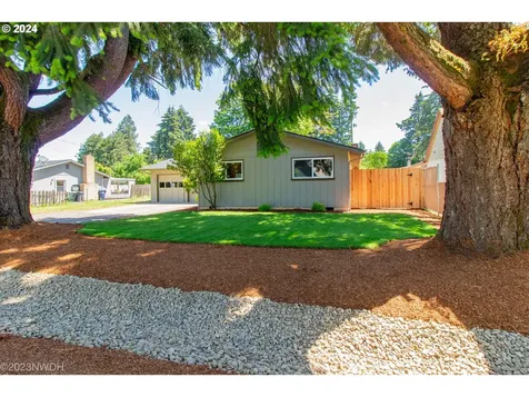 2269 E Irwin Way Eugene OR 97402