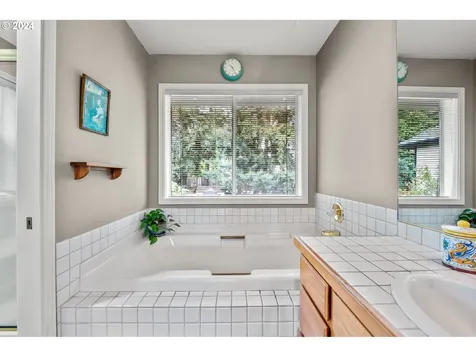 10229 Sw Moratoc Drive Tualatin OR 97062