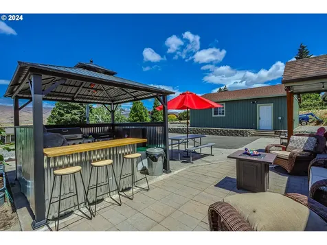 2624 E 10th Street The Dalles OR 97058