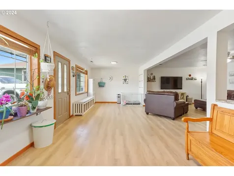 2624 E 10th Street The Dalles OR 97058