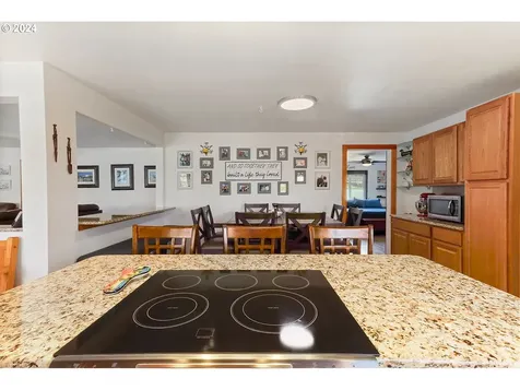 2624 E 10th Street The Dalles OR 97058
