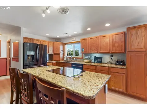 2624 E 10th Street The Dalles OR 97058