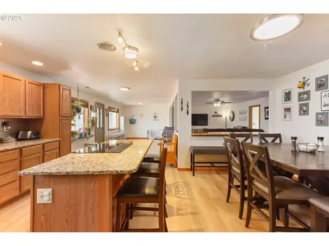 2624 E 10th Street The Dalles OR 97058
