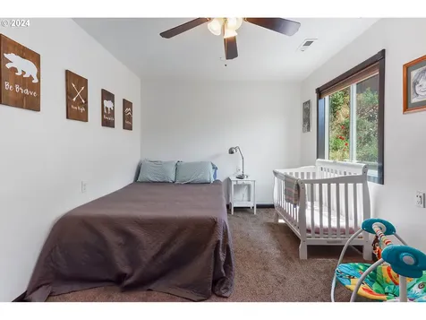 2624 E 10th Street The Dalles OR 97058