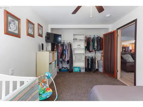 2624 E 10th Street The Dalles OR 97058