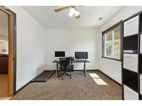 2624 E 10th Street The Dalles OR 97058