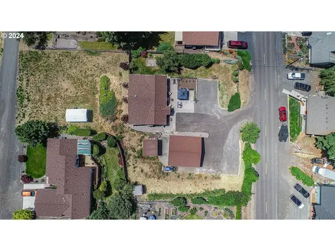 2624 E 10th Street The Dalles OR 97058