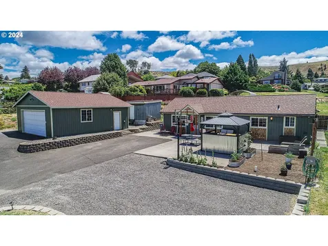 2624 E 10th Street The Dalles OR 97058