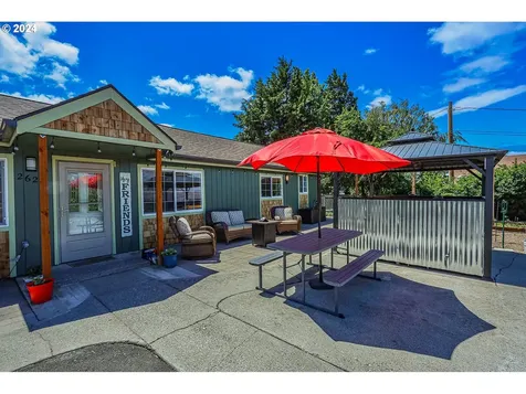 2624 E 10th Street The Dalles OR 97058