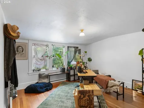 1332 Se Birch Street Portland OR 97214